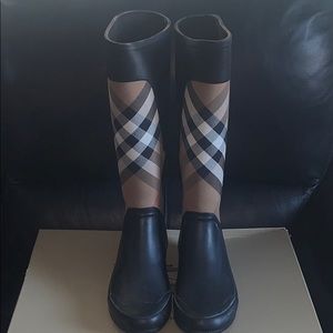 SOLD 🚫Burberry Rain Boots